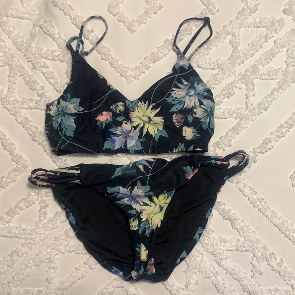 Bathing suit